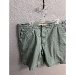 Cabela's  Casuals Greenish Gray Cotton Shorts Size 42 Inseam 9 Inches Men's